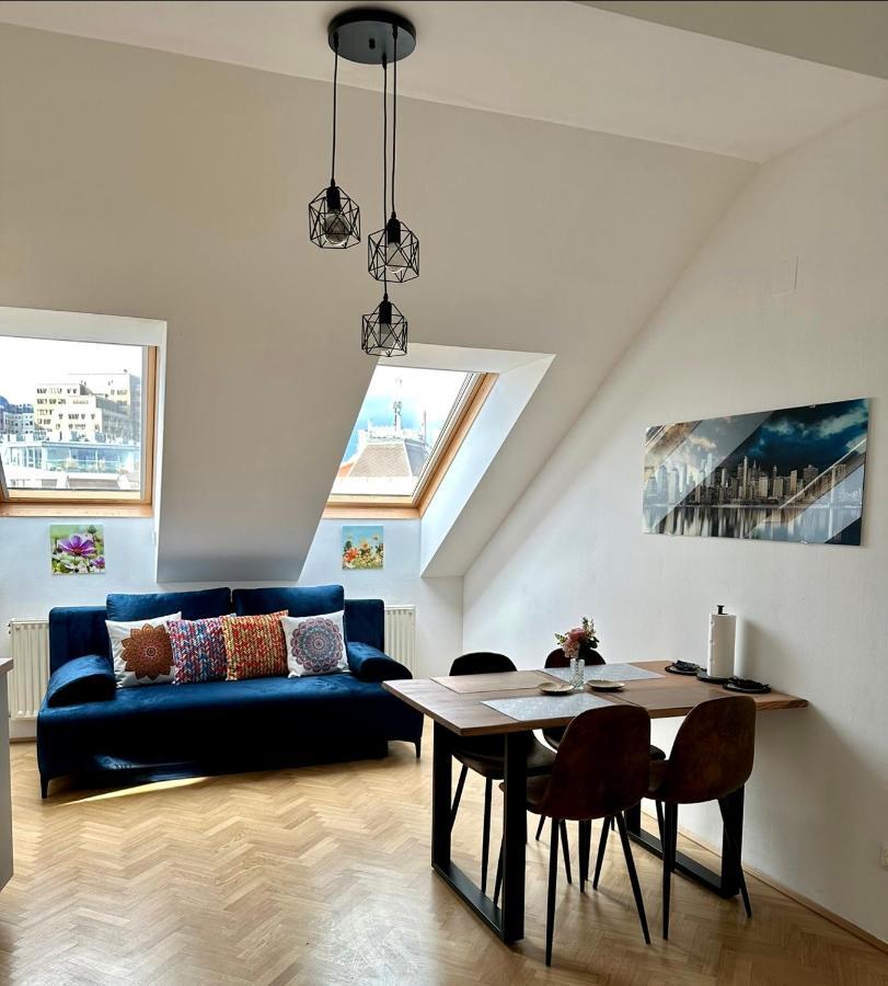 Klimatisiertes Dachgeschoss City Apartment In Zentrum Wiens المظهر الخارجي الصورة