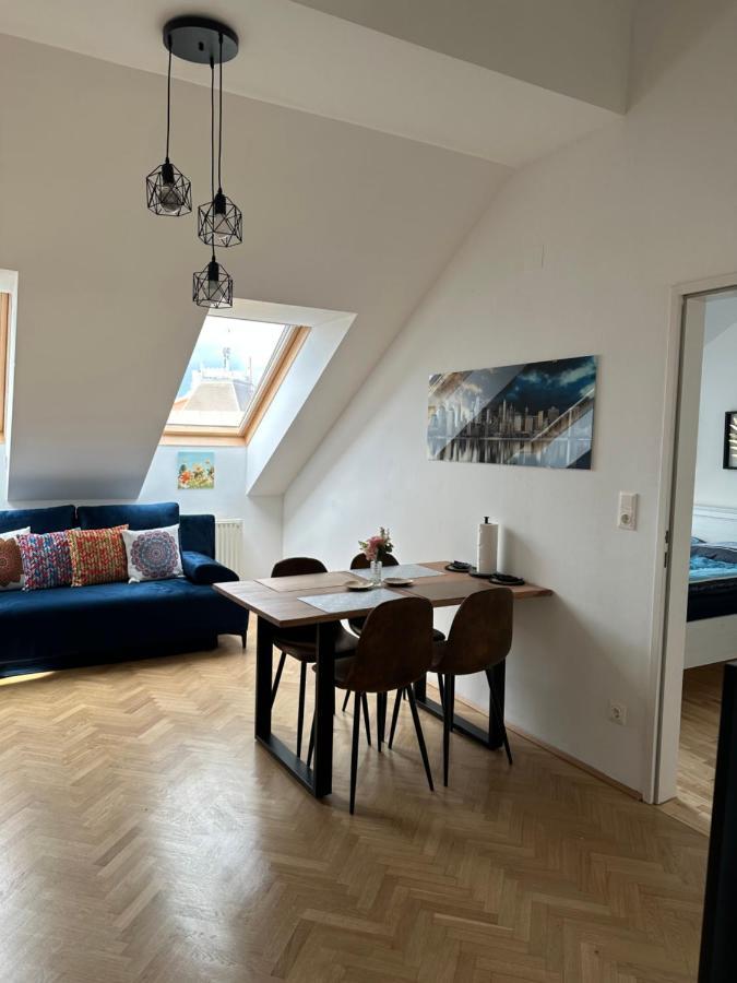 Klimatisiertes Dachgeschoss City Apartment In Zentrum Wiens المظهر الخارجي الصورة
